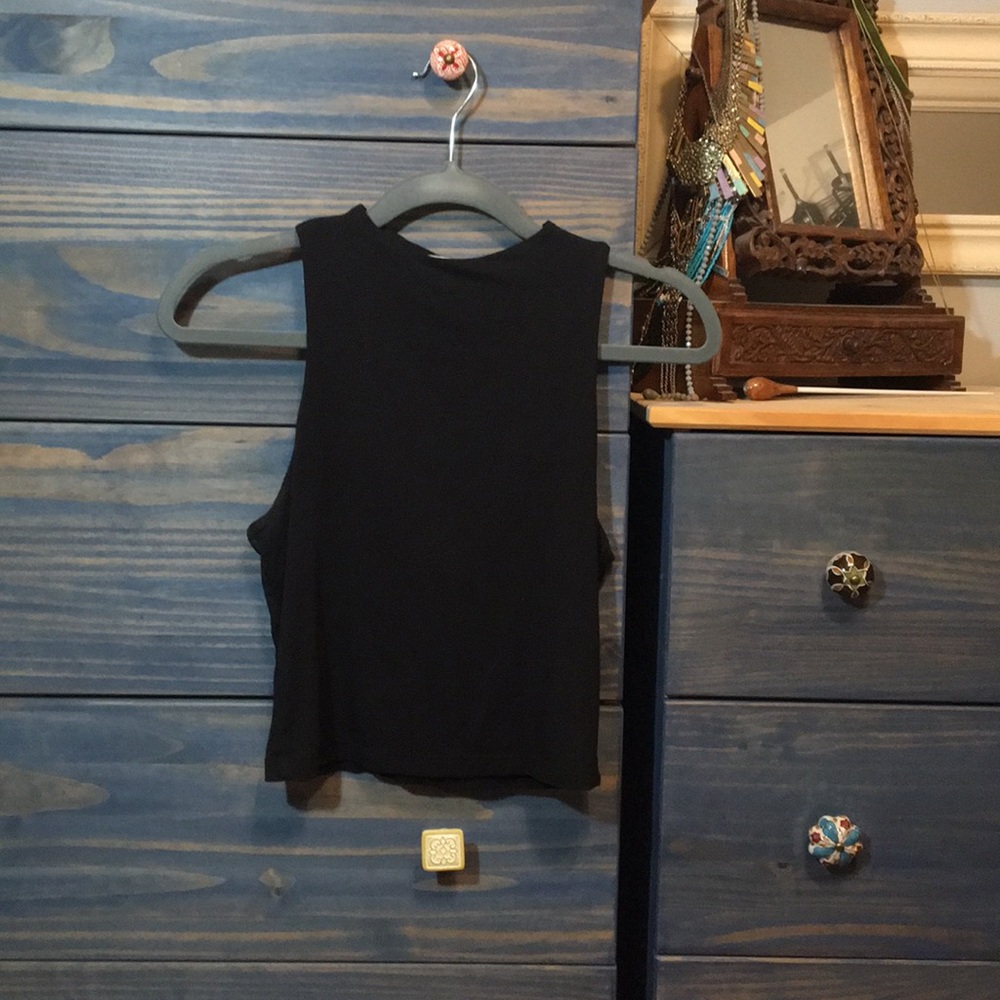 American Threads black, high neck crop top